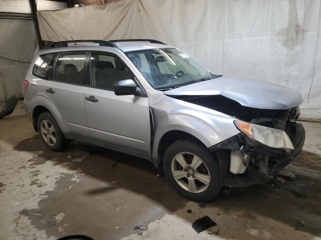 JF2SHABC9DH413378 - 2013 SUBARU FORESTER 2.5X SILVER photo 4