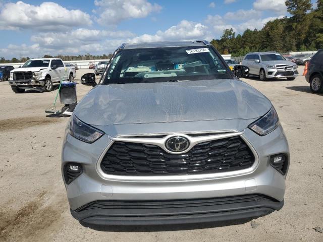 5TDGZRAH8MS034980 - 2021 TOYOTA HIGHLANDER XLE SILVER photo 5