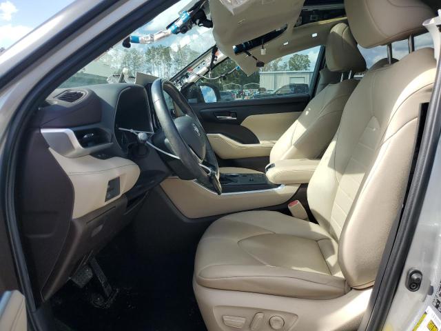 5TDGZRAH8MS034980 - 2021 TOYOTA HIGHLANDER XLE SILVER photo 7