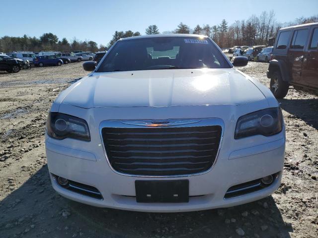 2C3CCAGT0DH590474 - 2013 CHRYSLER 300 S WHITE photo 5