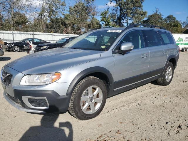 2012 VOLVO XC70 3.2, 