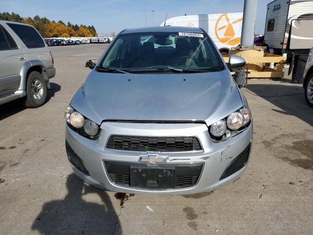 1G1JA5SH4D4135457 - 2013 CHEVROLET SONIC LS SILVER photo 5