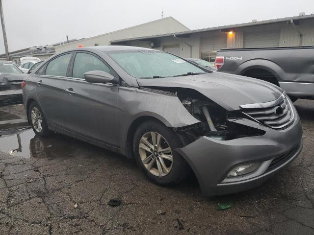 5NPEB4AC6DH580105 - 2013 HYUNDAI SONATA GLS GRAY photo 4