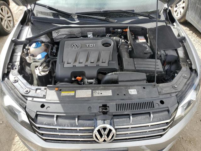 1VWBN7A38DC043224 - 2013 VOLKSWAGEN PASSAT SE SILVER photo 11