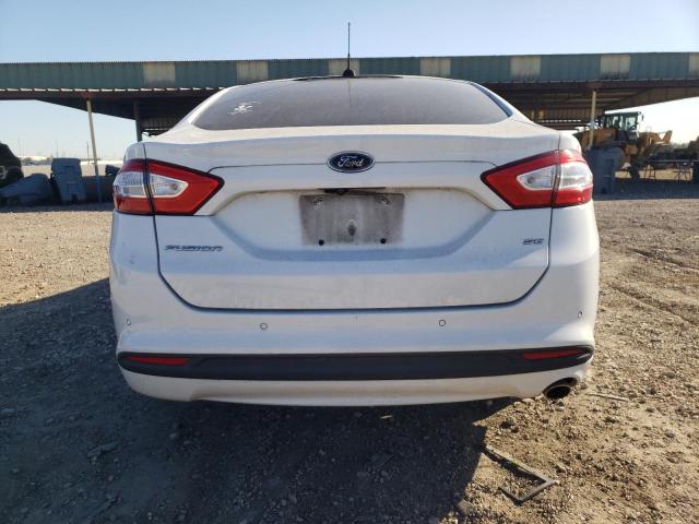 3FA6P0H74GR380340 - 2016 FORD FUSION SE WHITE photo 6