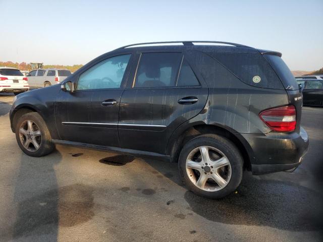 4JGBB22E58A408440 - 2008 MERCEDES-BENZ ML 320 CDI BLACK photo 2