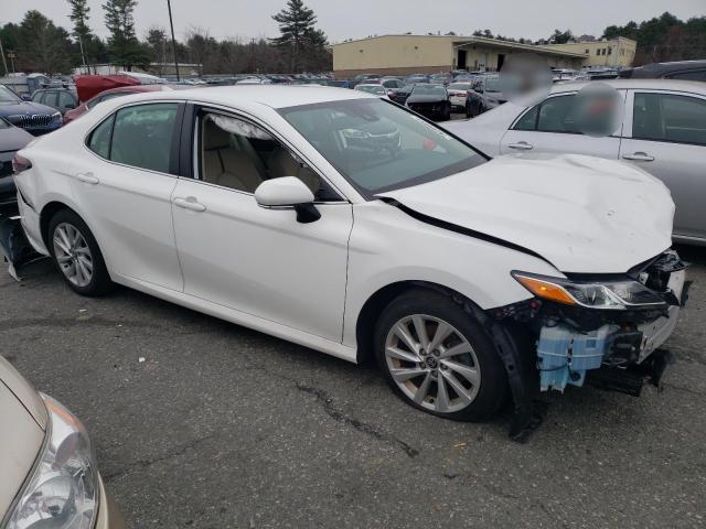 4T1R11AK6MU418986 - 2021 TOYOTA CAMRY LE WHITE photo 4