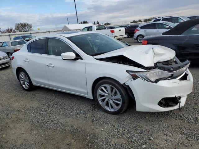 19UDE2F76JA002514 - 2018 ACURA ILX PREMIUM WHITE photo 4