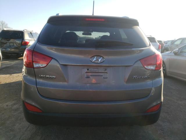 KM8JU3AC0AU108868 - 2010 HYUNDAI TUCSON GLS TAN photo 6