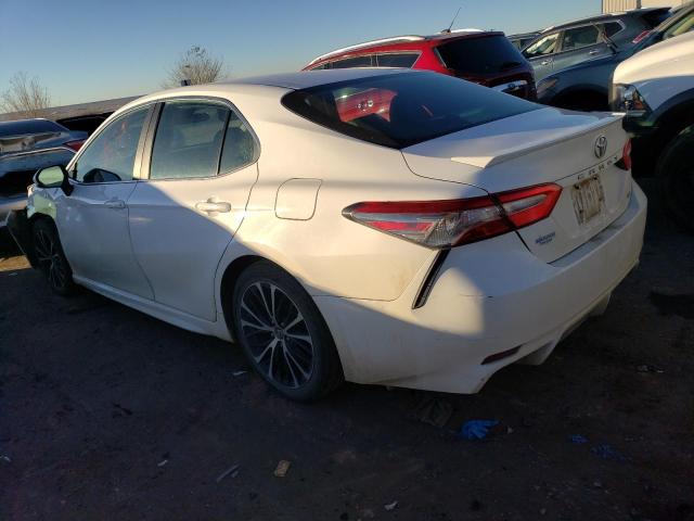 4T1B11HK6JU577011 - 2018 TOYOTA CAMRY L WHITE photo 2