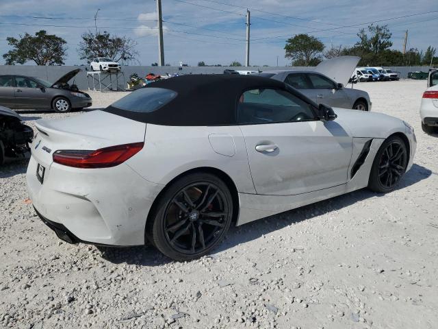 WBAHF9C09RWY32851 - 2024 BMW Z4 M40I WHITE photo 3