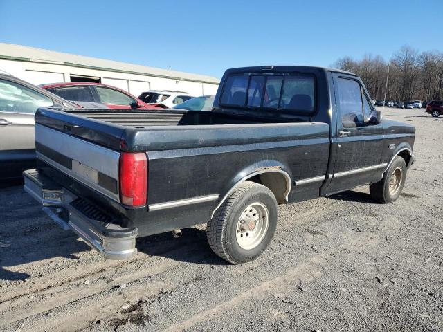 1FTDF15N3PNB29566 - 1993 FORD F150 BLACK photo 3