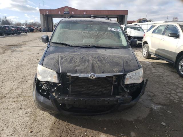 2A4RR5D16AR458446 - 2010 CHRYSLER TOWN & COU TOURING BLUE photo 5