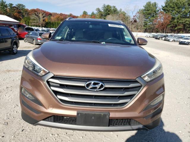 KM8J3CA25GU024645 - 2016 HYUNDAI TUCSON LIMITED BROWN photo 5