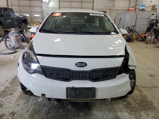 KNADM4A31G6633049 - 2016 KIA RIO LX WHITE photo 5