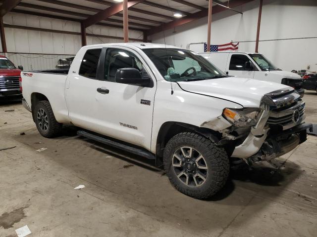 5TFUY5F1XHX597295 - 2017 TOYOTA TUNDRA DOUBLE CAB SR/SR5 WHITE photo 4
