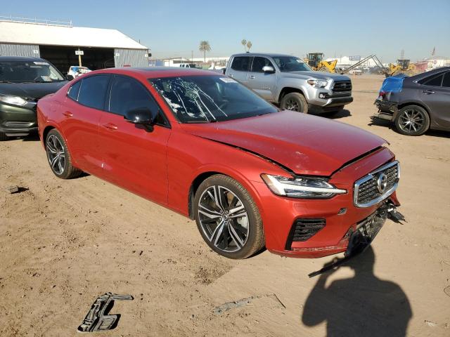 7JRBR0FM1KG014333 - 2019 VOLVO S60 T8 R-DESIGN RED photo 4