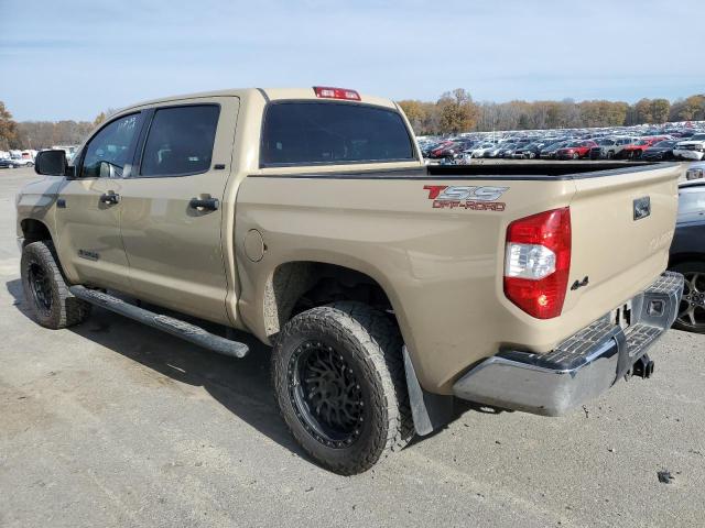 5TFDW5F17KX828764 - 2019 TOYOTA TUNDRA CREWMAX SR5 TAN photo 2