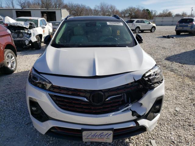 KL4MMGSL3LB118181 - 2020 BUICK ENCORE GX ESSENCE WHITE photo 5