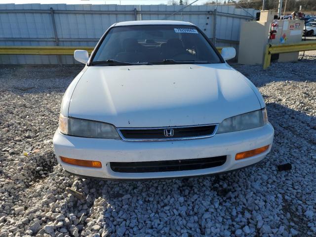 1HGCD5633VA014140 - 1997 HONDA ACCORD LX WHITE photo 5