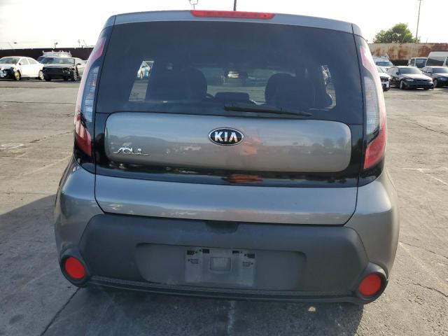 KNDJN2A25G7343325 - 2016 KIA SOUL GRAY photo 6