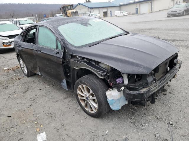 3FA6P0HD7LR183646 - 2020 FORD FUSION SE BLACK photo 4