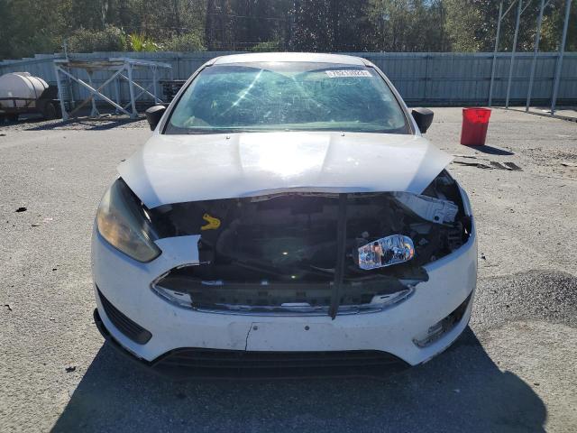 1FADP3E24GL258576 - 2016 FORD FOCUS S WHITE photo 5