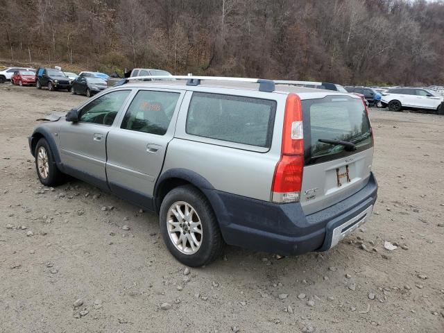 YV1SZ592651173422 - 2005 VOLVO XC70 SILVER photo 2