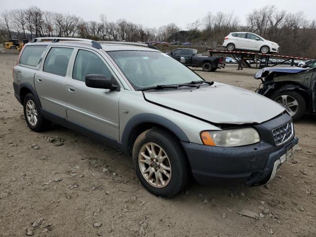 YV1SZ592651173422 - 2005 VOLVO XC70 SILVER photo 4