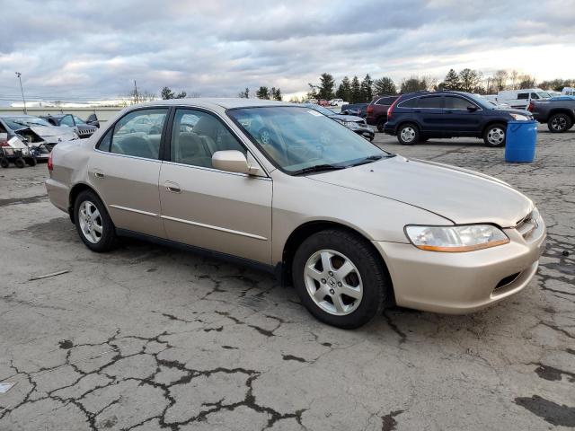 1HGCG6691YA115165 - 2000 HONDA ACCORD SE GOLD photo 4