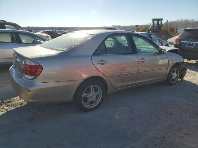 4T1BE32K75U624867 - 2005 TOYOTA CAMRY LE BEIGE photo 3