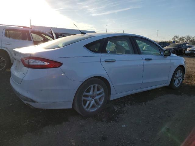 1FA6P0H72E5381342 - 2014 FORD FUSION SE WHITE photo 3