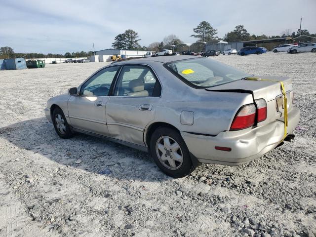 1HGCE6674TA014585 - 1996 HONDA ACCORD EX GOLD photo 2