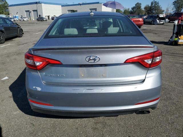 5NPE24AF4HH572472 - 2017 HYUNDAI SONATA SE SILVER photo 6