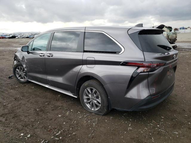 5TDYRKEC5PS146635 - 2023 TOYOTA SIENNA XLE GRAY photo 2