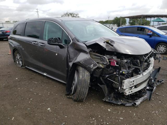 5TDYRKEC5PS146635 - 2023 TOYOTA SIENNA XLE GRAY photo 4