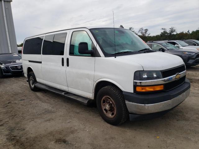 1GAZGPFG6K1264040 - 2019 CHEVROLET EXPRESS G3 LT WHITE photo 4