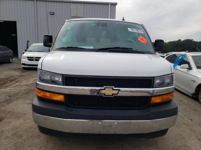 1GAZGPFG6K1264040 - 2019 CHEVROLET EXPRESS G3 LT WHITE photo 5