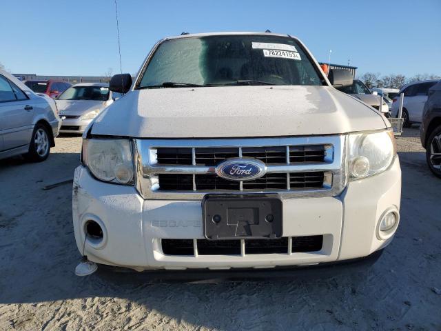 1FMCU0D71AKA78670 - 2010 FORD ESCAPE XLT WHITE photo 5