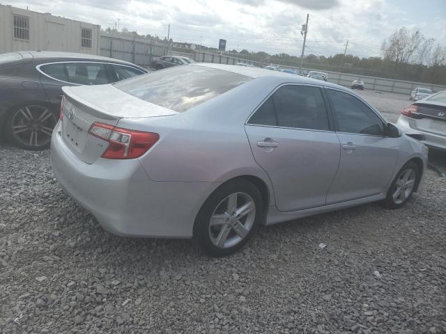 4T1BF1FK5EU308833 - 2014 TOYOTA CAMRY L SILVER photo 3