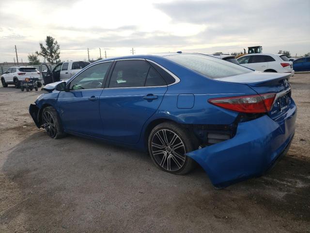 4T1BF1FK5GU561475 - 2016 TOYOTA CAMRY LE BLUE photo 2