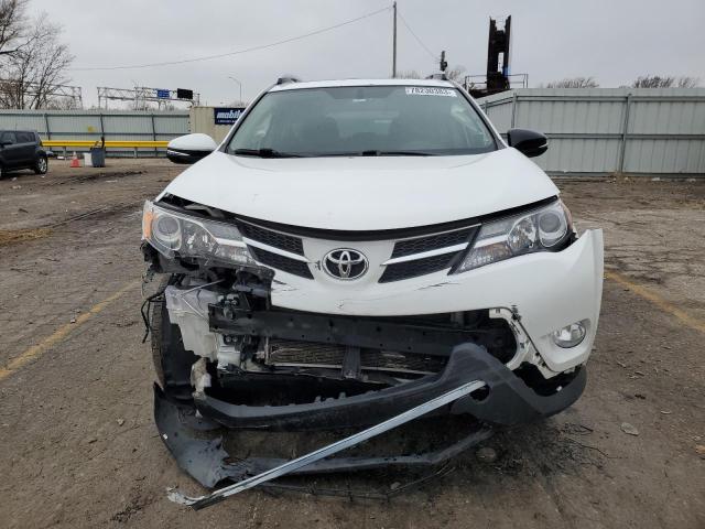 2T3WFREVXFW153636 - 2015 TOYOTA RAV4 XLE WHITE photo 5