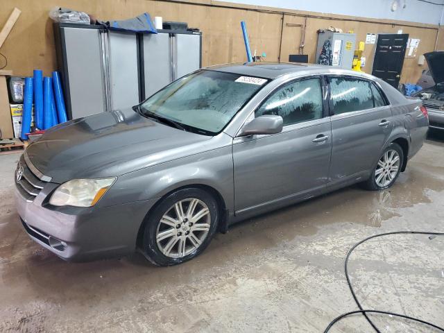 2005 TOYOTA AVALON-V6 XL, 