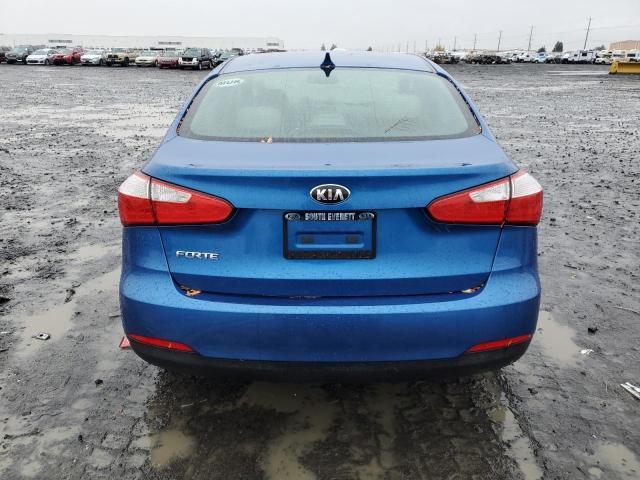 KNAFX4A62F5275653 - 2015 KIA FORTE LX BLUE photo 6