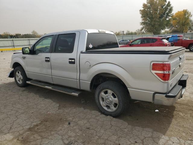 1FTFW1CF3BFC27357 - 2011 FORD F150 SUPERCREW SILVER photo 2