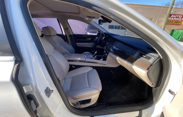 WBAKC8C5XCC434836 - 2012 BMW 750 LXI WHITE photo 5