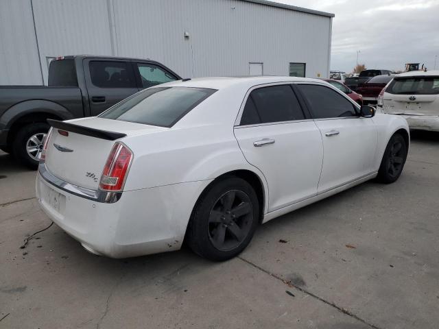 2C3CCAET2CH258876 - 2012 CHRYSLER 300C WHITE photo 3