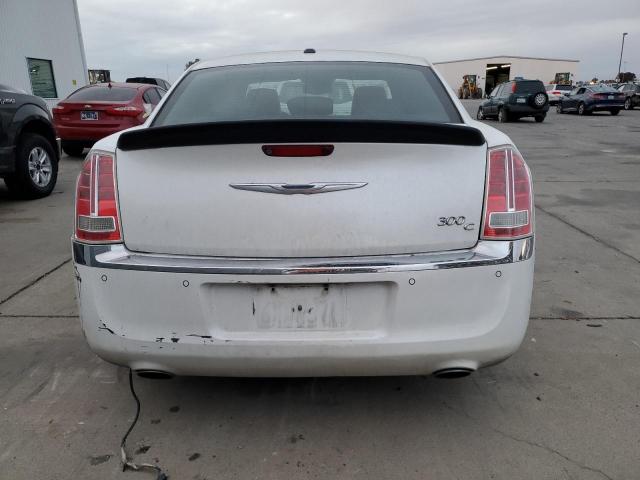 2C3CCAET2CH258876 - 2012 CHRYSLER 300C WHITE photo 6