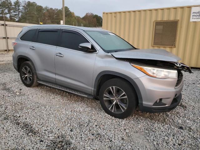 5TDKKRFH6GS123300 - 2016 TOYOTA HIGHLANDER XLE SILVER photo 4