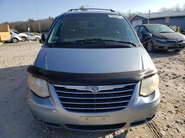 2A4GP64L26R708700 - 2006 CHRYSLER TOWN & COU LIMITED BLUE photo 5